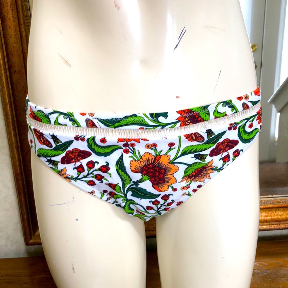 New Cupshe women’s bikini bottoms.  Size L.  Orange, green, white & brown.